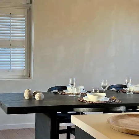 Luxe Duplex Met Privé Parking